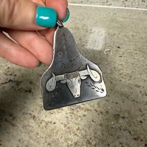 Custom Bull Motif Pendant Necklace - Silver